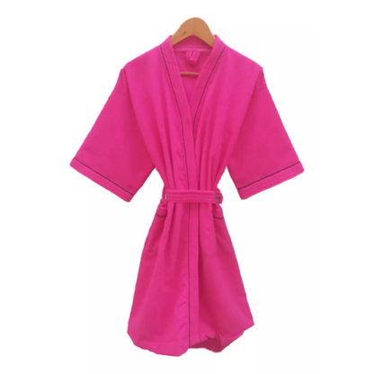 Bata de Baño Fucsia Detalle en Negro