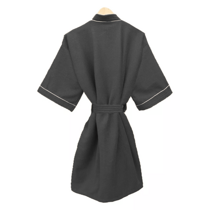 Bata de Baño Gris Oscuro Detalle en Blanco