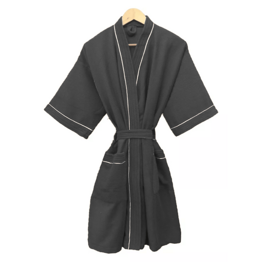 Bata de Baño Gris Oscuro Detalle en Blanco