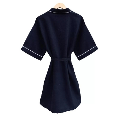 Bata de Baño Negra Detalle en Blanco