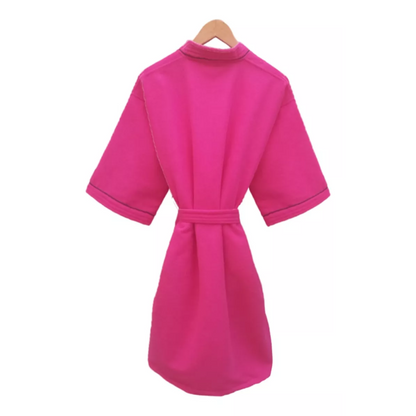 Bata de Baño Fucsia Detalle en Negro