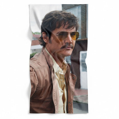 Toalla de Baño Pedro Pascal - Microfibra Suave y Absorbente