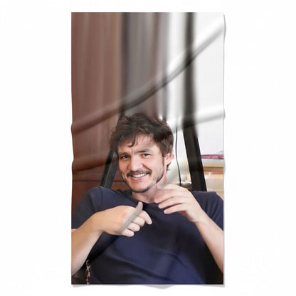 Toalla de Baño Pedro Pascal - Microfibra Suave y Absorbente